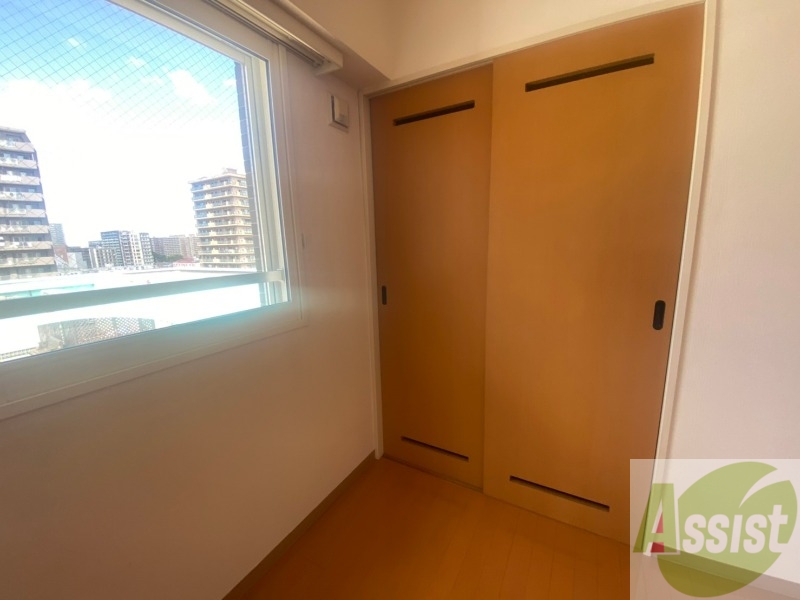 収納　寝室の収納です。部屋がすっきり片付きます。