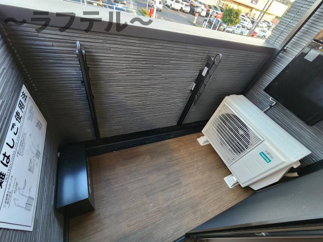 バルコニー　同メーカー施工　別部屋イメージ写真