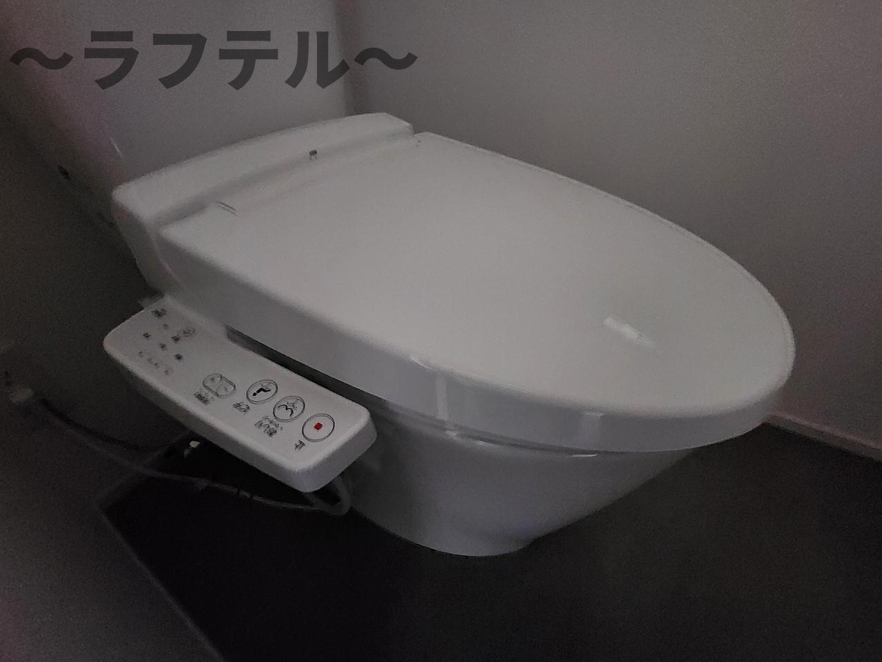 トイレ　同メーカー施工　別部屋イメージ写真