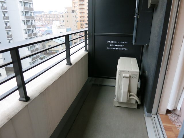 バルコニー　＊同物件別部屋参考写真