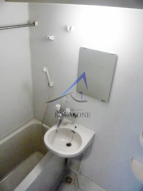 バス・シャワールーム　お風呂です。