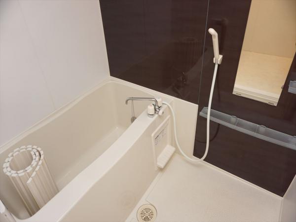 バス・シャワールーム　浴室