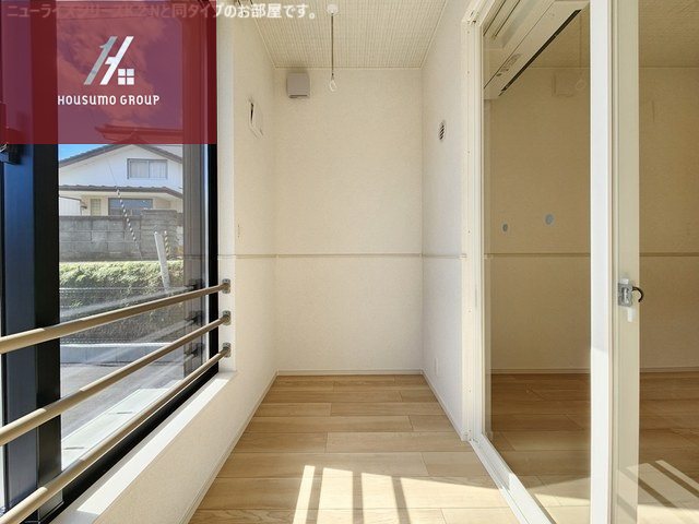 バルコニー　同施工会社・同型モデルの室内です。（参考写真・イメージ写真）