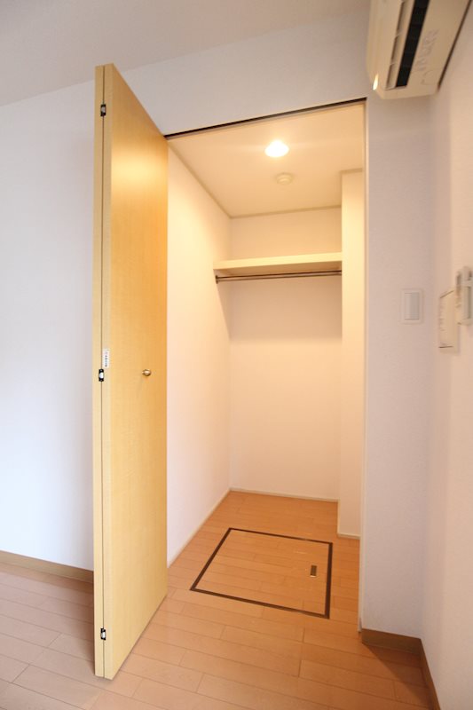 収納　収納　※別号室参考写真