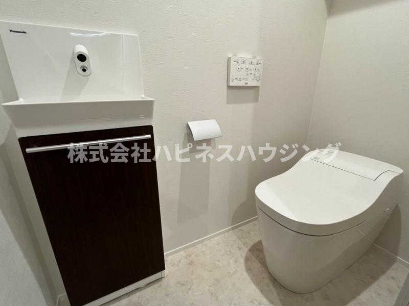トイレ　落ち着いたトイレです
