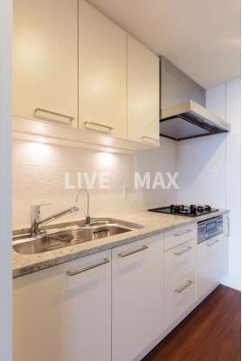 キッチン　※別タイプ参考写真になります。