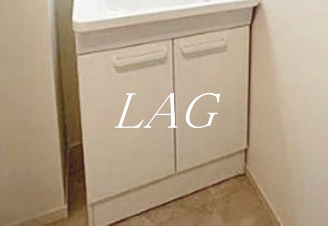 洗面設備　独立洗面台になります。