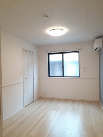 その他部屋・スペース　明るい色調の室内です