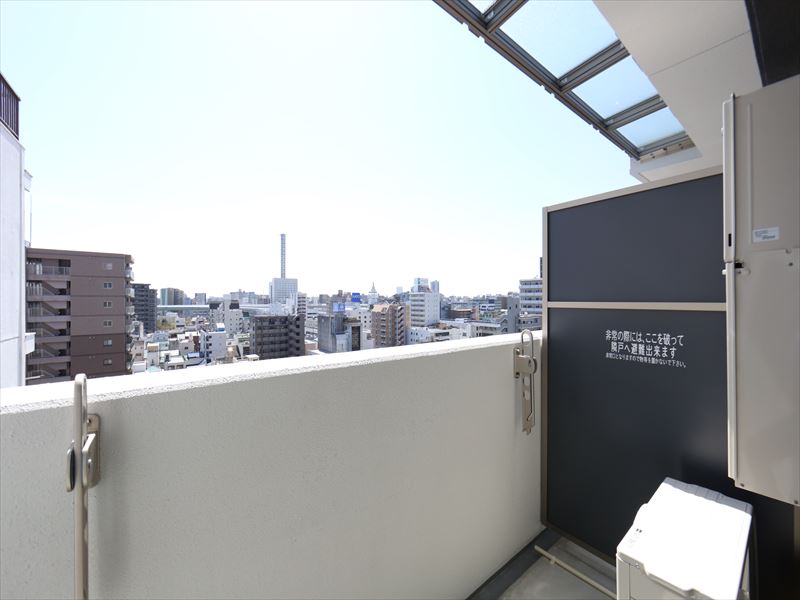 バルコニー　バルコニー