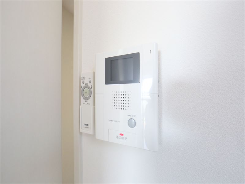セキュリティ　モニター付きインターホン