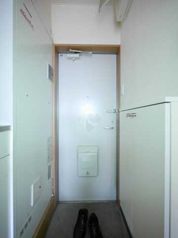 玄関　メゾンアライII