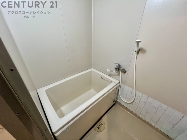 バス・シャワールーム　シンプルで機能的なユニットバス♪