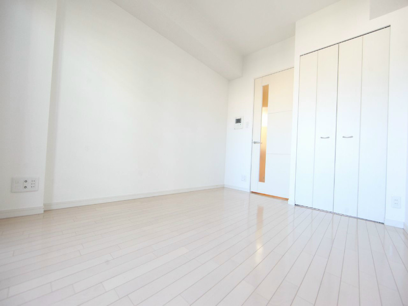 その他　洋室6帖　クローゼット付（収納充実してます）