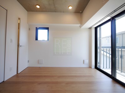 居室・リビング　La REINA ICHIGAYA KAGACHO