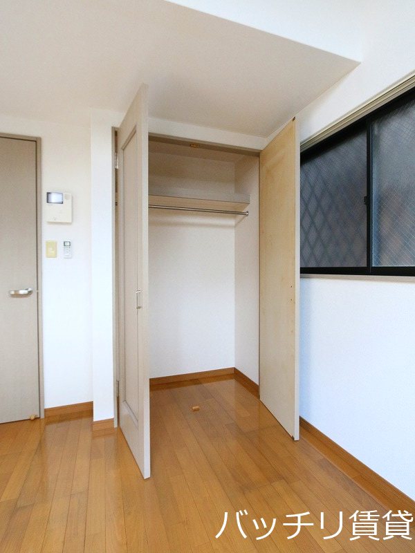 収納　画像は別号室タイプの為、現状を優先致します。