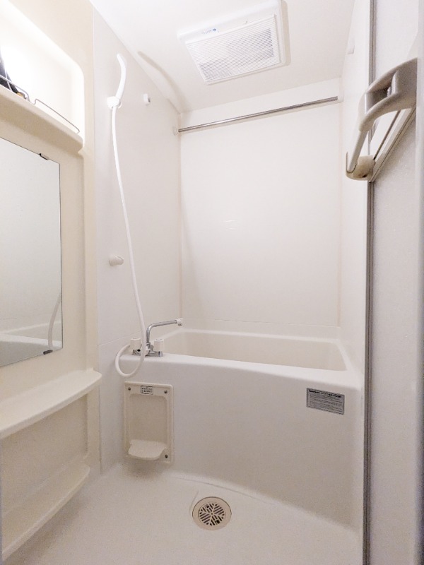 バス・シャワールーム　図面と現状に相違がある場合には現状を優先