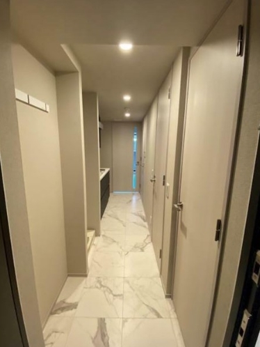 玄関　他部屋参考写真です。