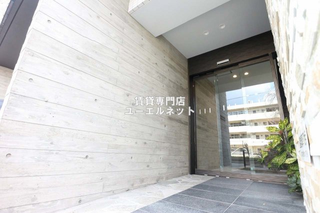 建物外観　シンプルで洗練されたデザインが毎日の暮らしに心地よさをプラス