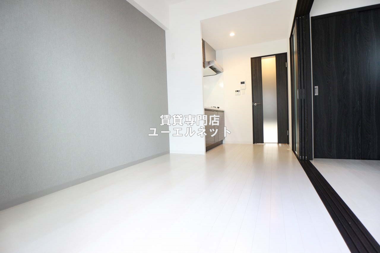 居室・リビング　ゆったりとくつろげる、落ち着きのある居室空間です