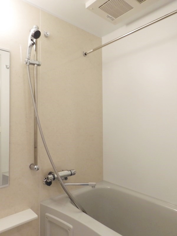 バス・シャワールーム　日々の疲れを癒すお風呂です♪