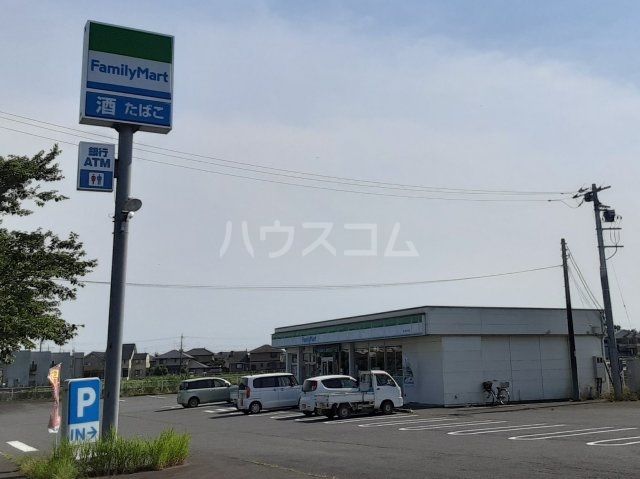 コンビニ　ファミリーマート 龍ヶ崎平台店（コンビニ）まで2518m