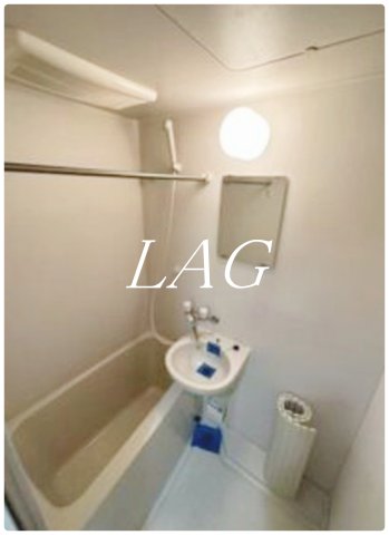 バス・シャワールーム　お風呂です。