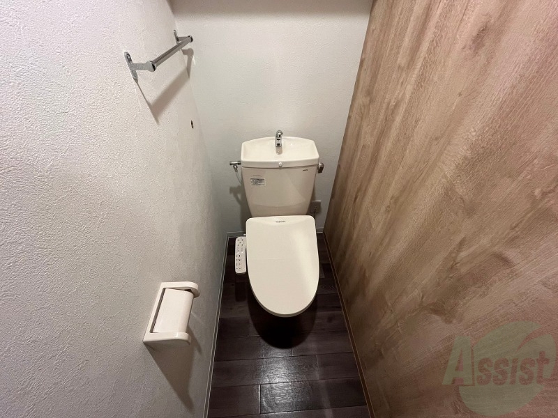 トイレ　シャワートイレになっているので快適です！