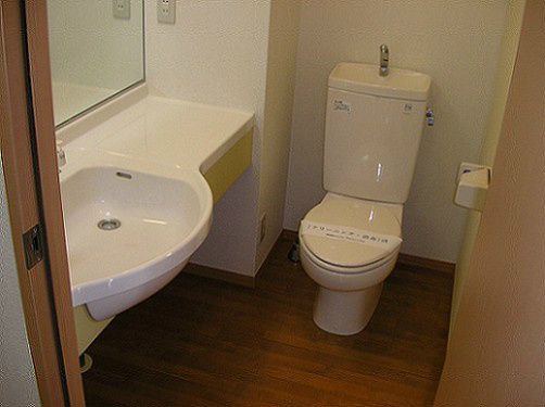 洗面設備　バス・トイレ別