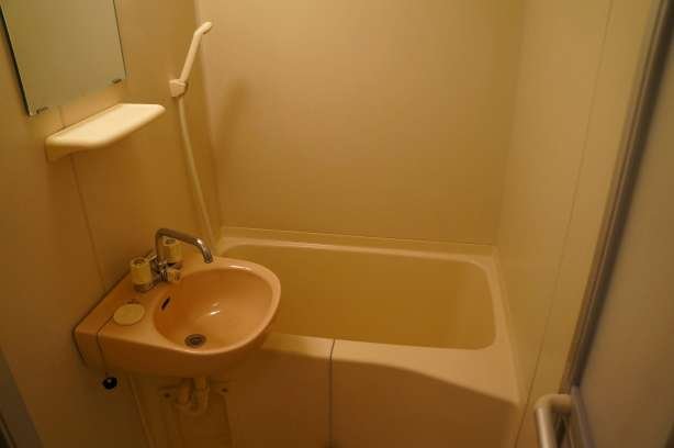 バス・シャワールーム　ゆったり過ごせるお風呂です