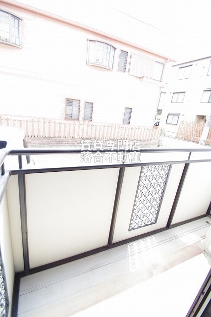 バルコニー　南向き、日当たり良好◎