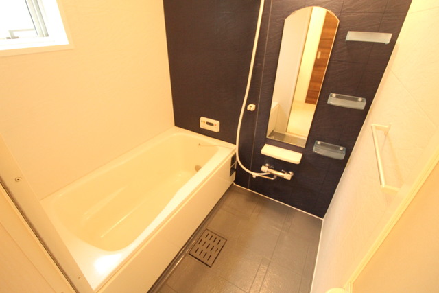 バス・シャワールーム　反転タイプ別室参考写真※現状優先