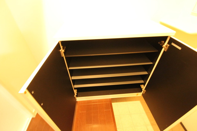 玄関　反転タイプ別室参考写真※現状優先