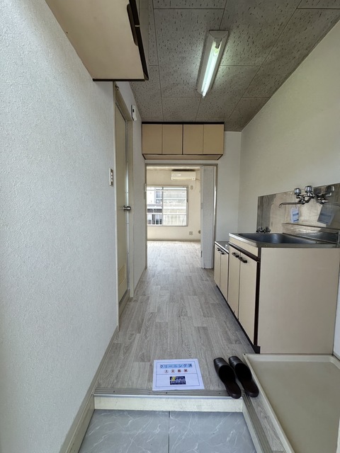 玄関　別部屋参考写真です