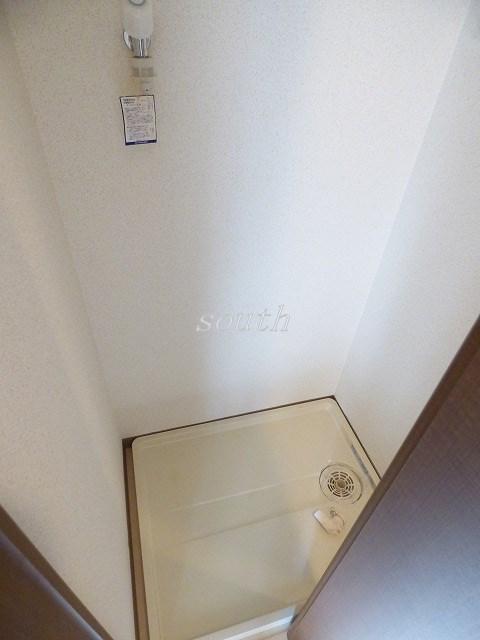 その他設備　室内の洗濯機置き場♪