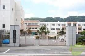 小学校　池田小学校（小学校）まで688m