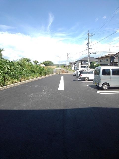 駐車場　駐車場