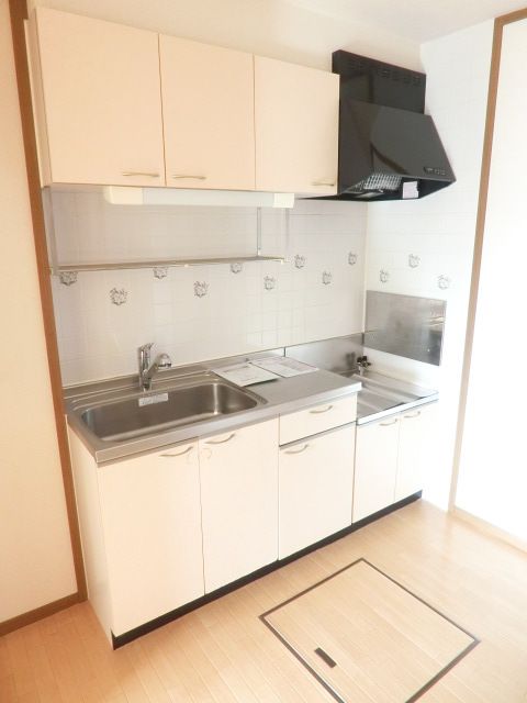 キッチン　広々としたキッチンです。