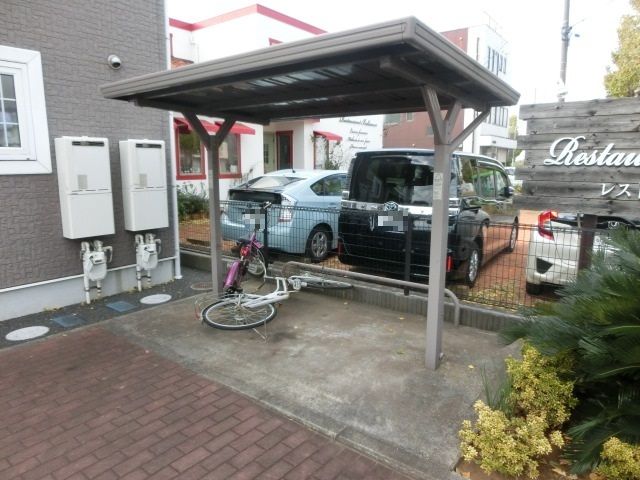 その他共有部分　屋根付の駐輪場です！