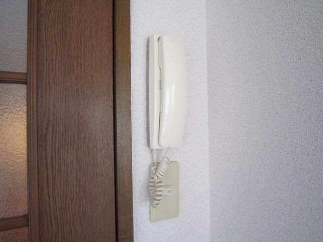 セキュリティ　インターホンあり