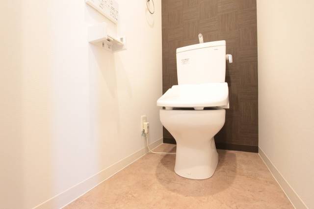 トイレ　清潔なトイレ空間をどうぞ