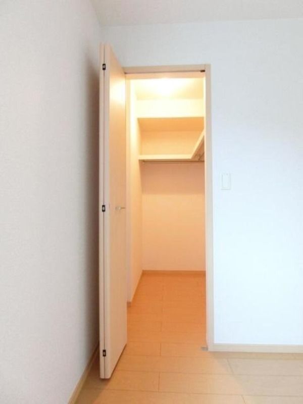 収納　図面と現状に相違がある場合には現状を優先