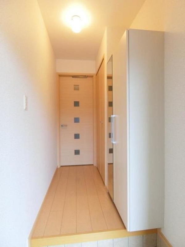 玄関　図面と現状に相違がある場合には現状を優先