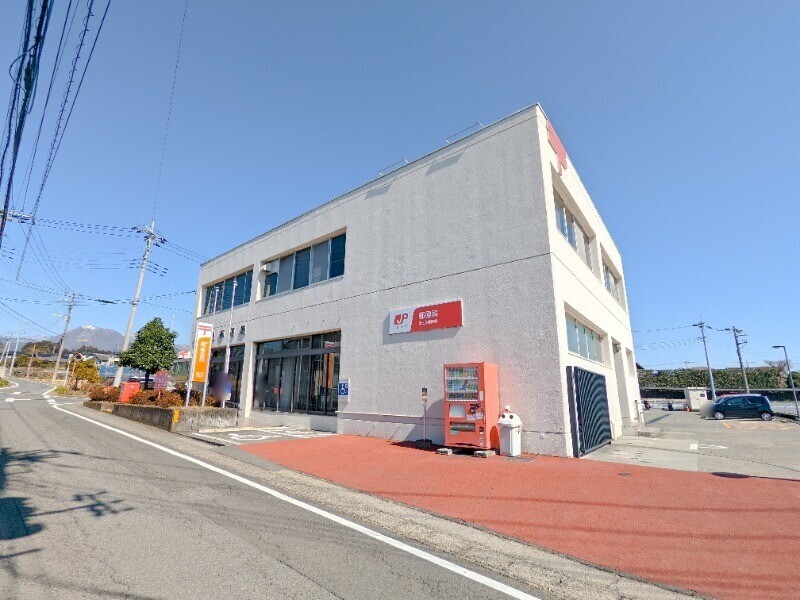 郵便局　富士見郵便局（郵便局）まで1957m