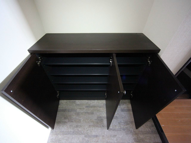 玄関　シューズボックス付