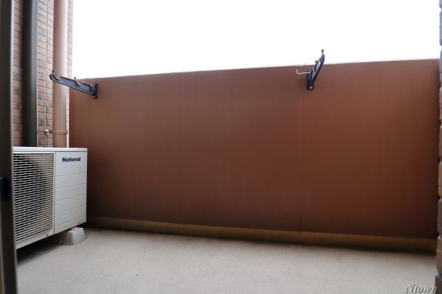 バルコニー　外からの目が気にならないバルコニーで洗濯物が干せます