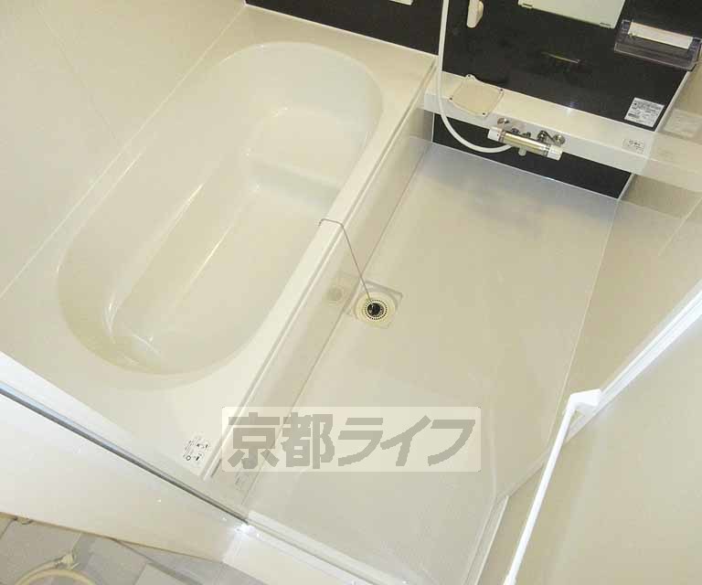 バス・シャワールーム　リラックスできるバスルーム・