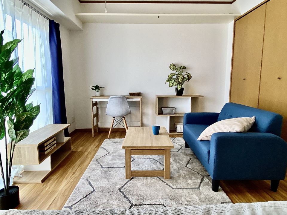 居室・リビング　室内物干し付き、吊戸も便利です