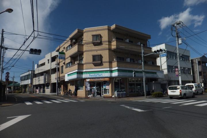 コンビニ　ファミリーマート（コンビニ）まで993m