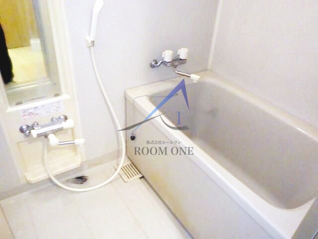 バス・シャワールーム　お風呂です。