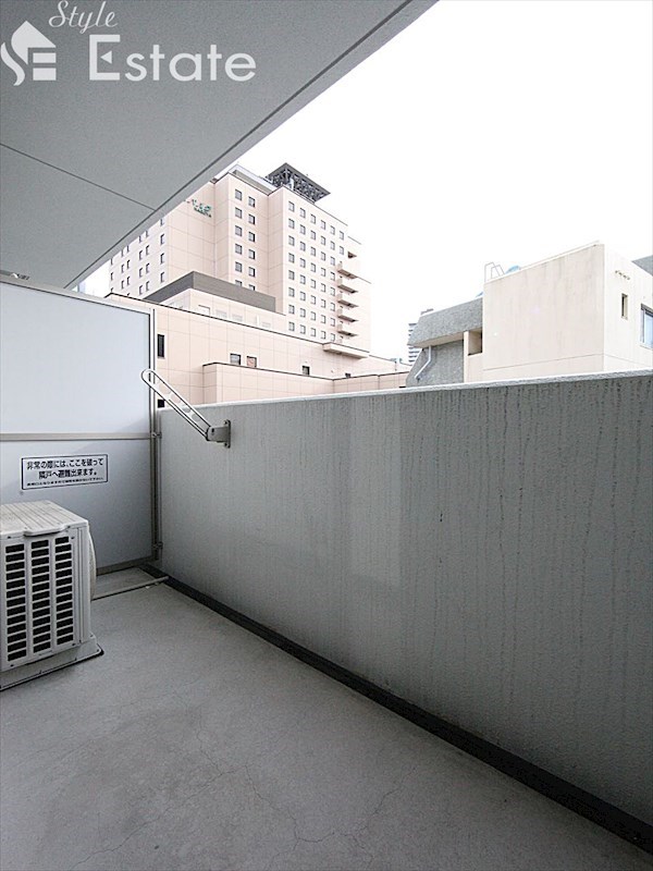 バルコニー　バルコニー